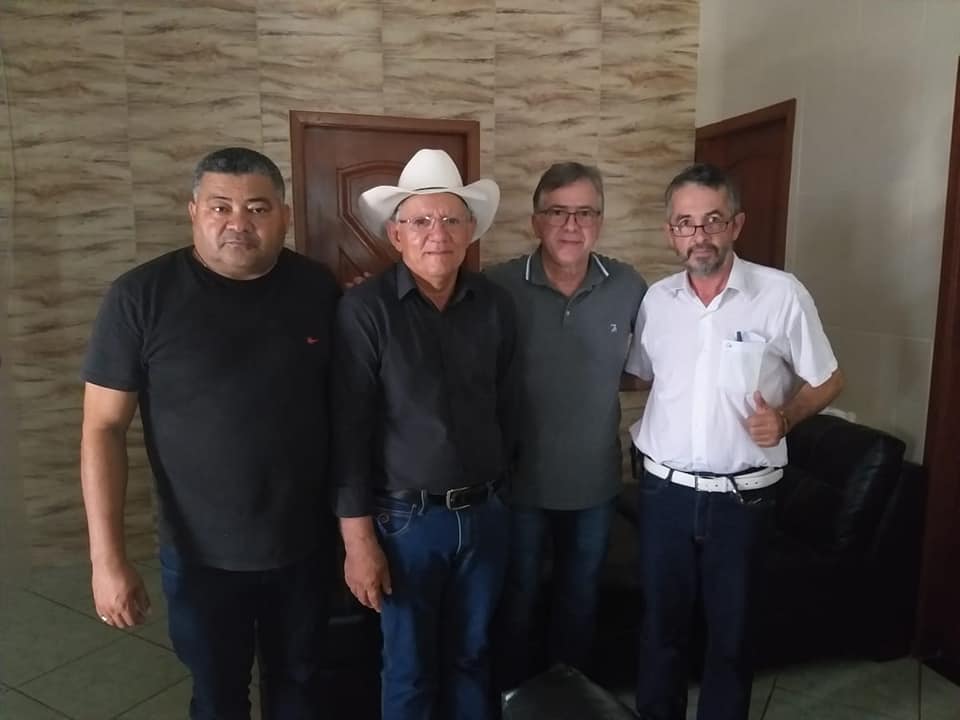 O VEREADOR FRANCIVAL CASSIANO RECEBE VISITA DO DEPUTADO FEDERAL JOAQUIM PASSARINHO