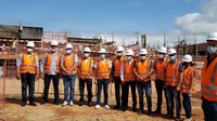 Parlamentares visitam obra do Hospital Regional OIA